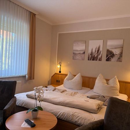 Hotel Peters Нойгарлінгерзіль Екстер'єр фото